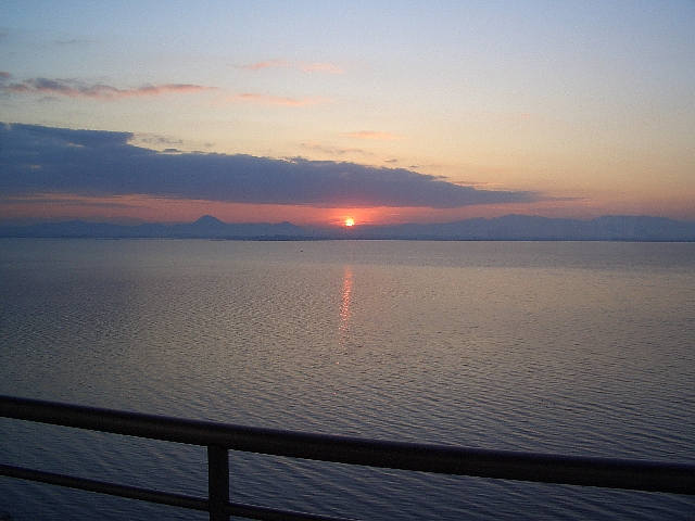 日の出と琵琶湖