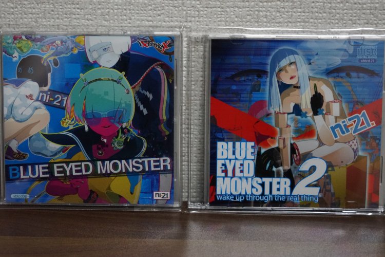 ni-21「BLUE EYED MONSTER」、「BLUE EYED MONSTER2」